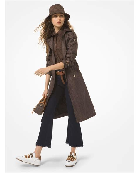 michael kors logo print satin ciré trench coat